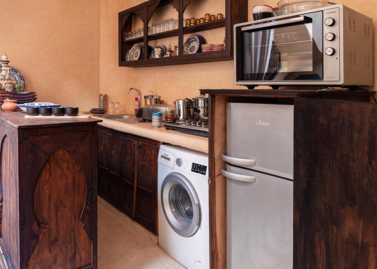 Oumnia - Emplacement - En Entier - Jacuzzi