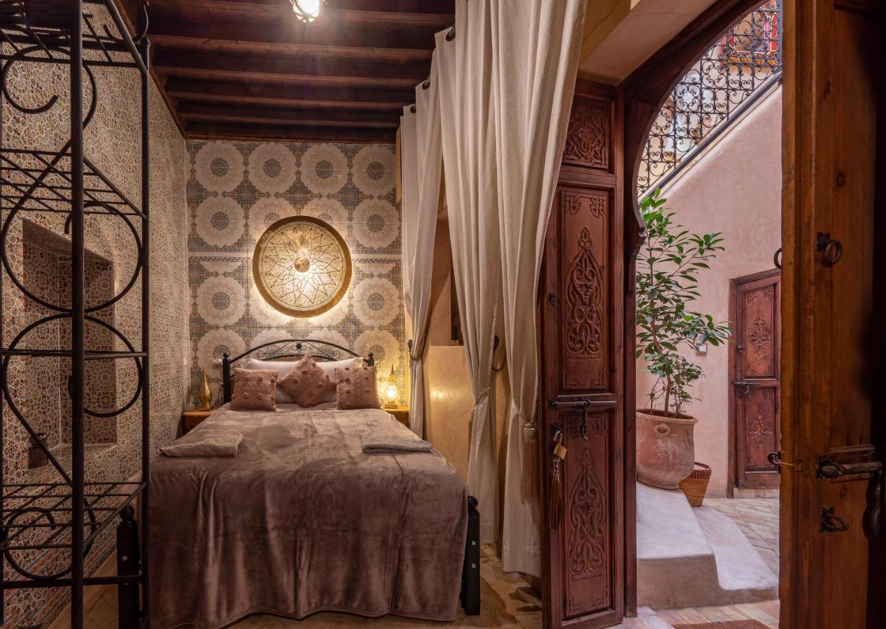 Oumnia - Emplacement - En Entier - Jacuzzi
