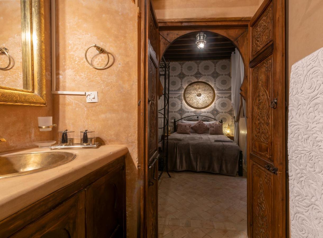 Oumnia - Emplacement - En Entier - Jacuzzi